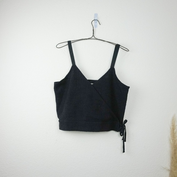 Madewell black Finale wrap front Tank Top - Picture 2 of 7